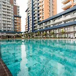 Riverside Life 아파트 Trikomo