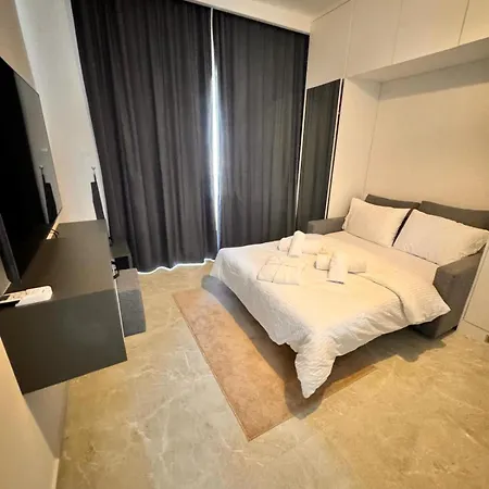 דירה Riverside Life