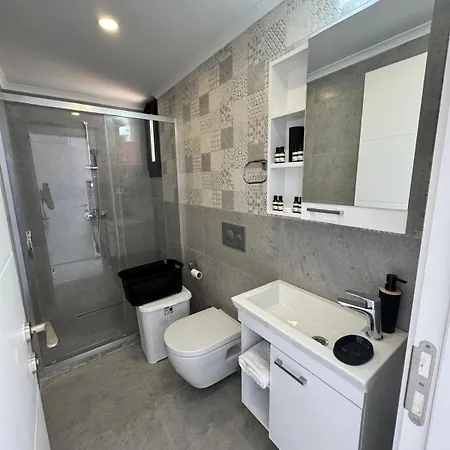 Riverside Life דירה