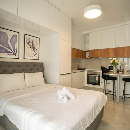 Riverside Life Apartment Trikomo