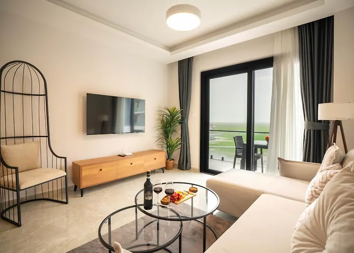 Riverside Life Apartmán Trikomo